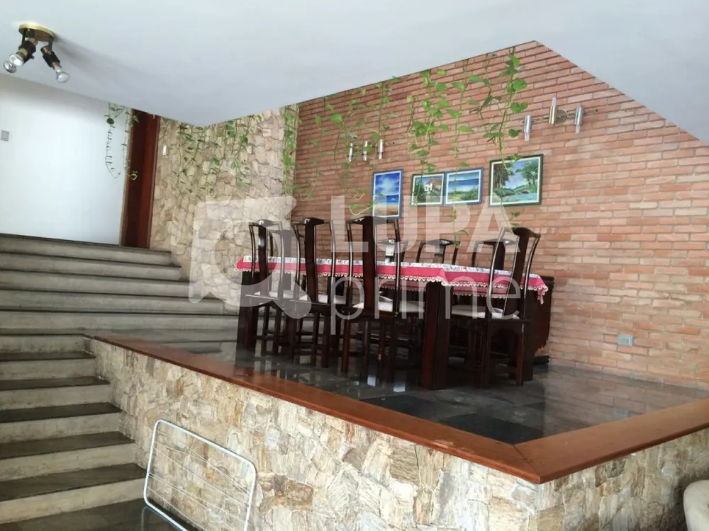 Casa, 4 quartos, 490 m² - Foto 1
