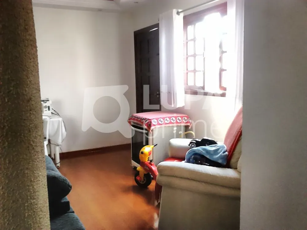 Casa, 4 quartos, 25 m² - Foto 2