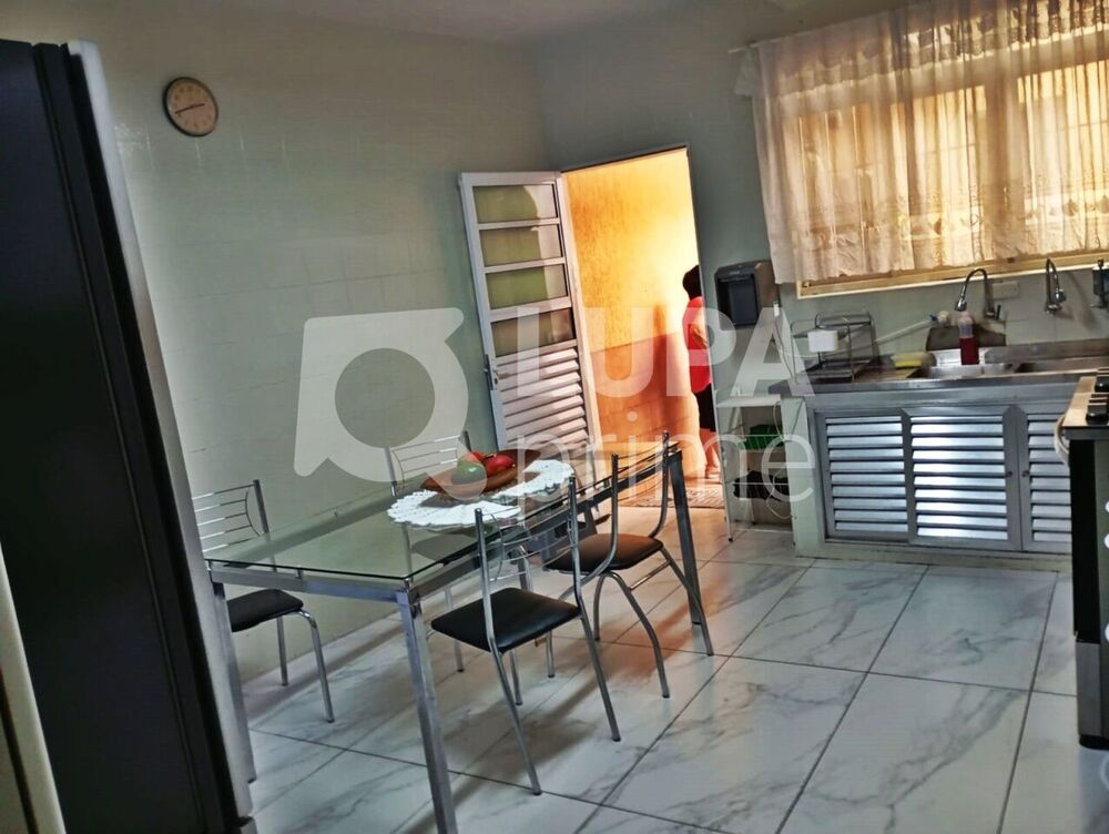 Casa, 4 quartos, 200 m² - Foto 15