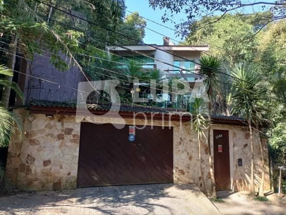 Casa à venda com 4 quartos, 1000m² - Foto 1