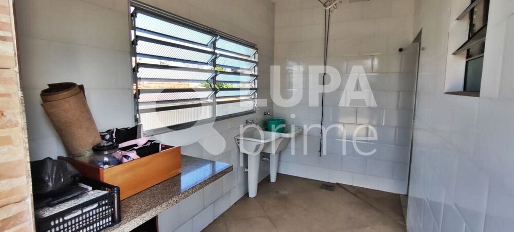 Casa, 3 quartos, 250 m² - Foto 2