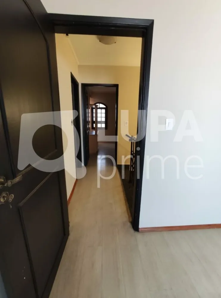 Casa, 3 quartos, 250 m² - Foto 6