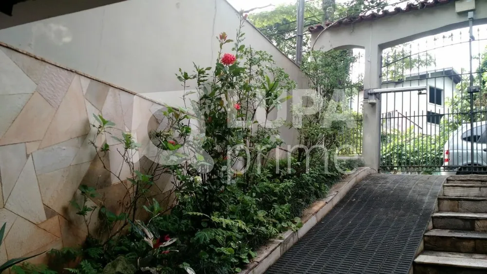 Casa, 3 quartos, 258 m² - Foto 1