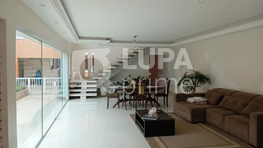 Casa, 4 quartos, 514 m² - Foto 1