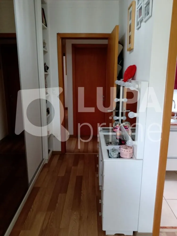 Apartamento, 3 quartos, 130 m² - Foto 2