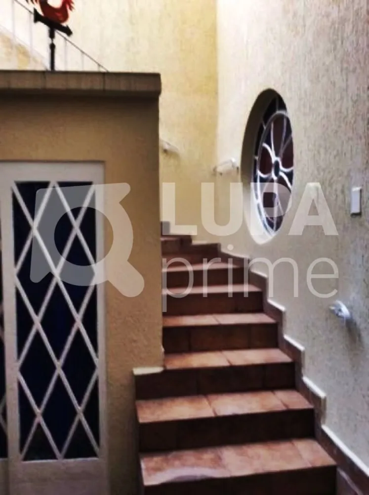 Casa, 4 quartos, 200 m² - Foto 1