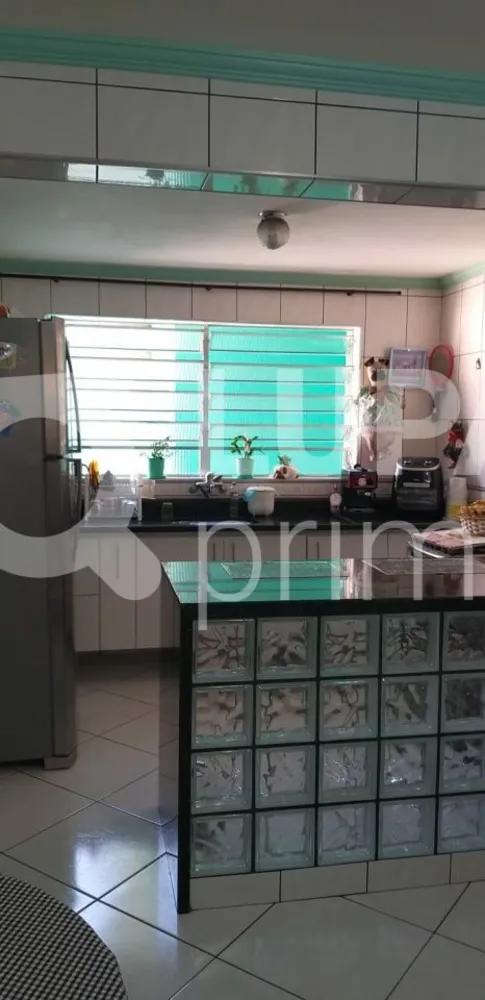Casa, 3 quartos, 256 m² - Foto 2