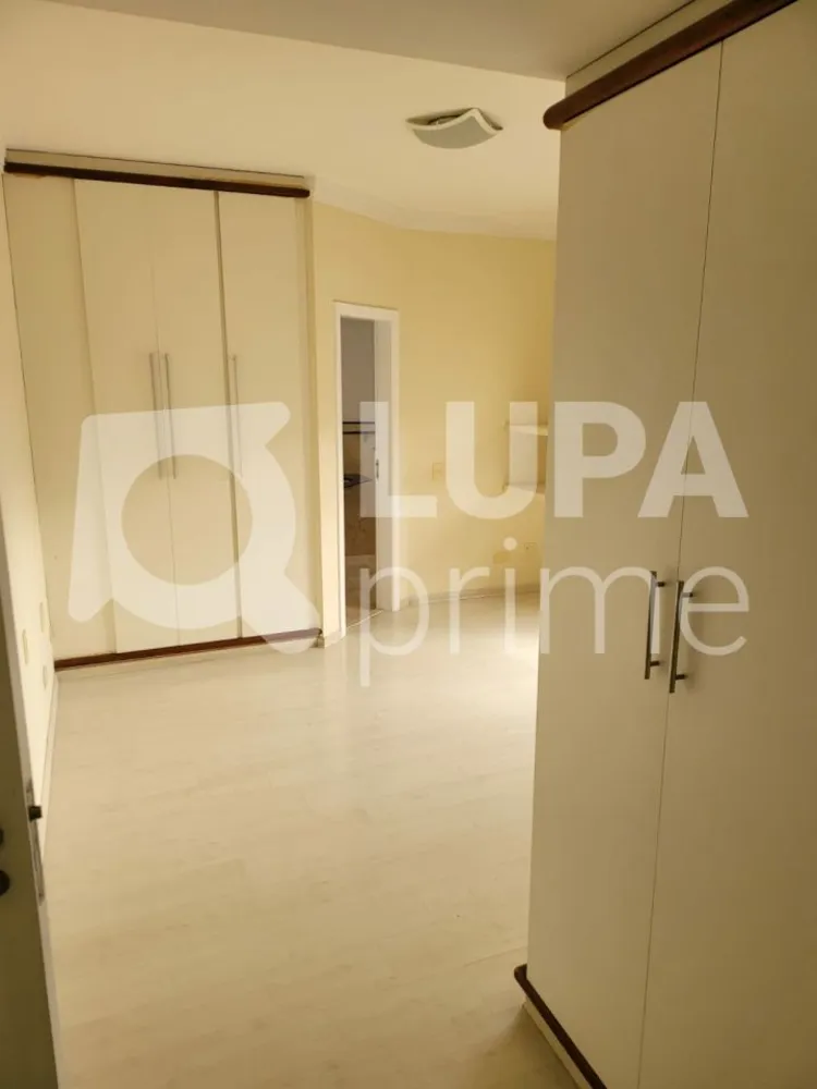 Apartamento, 4 quartos, 232 m² - Foto 1