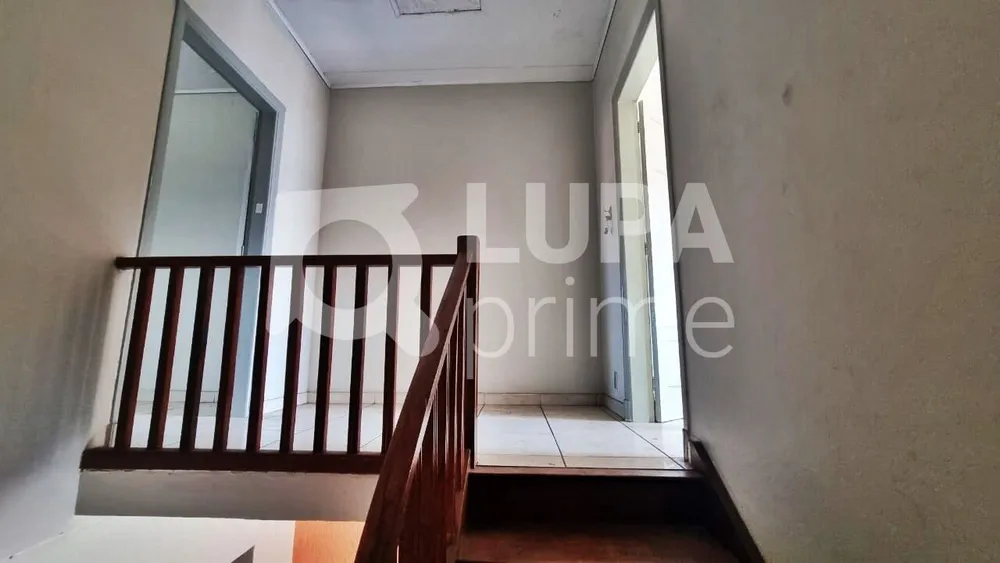 Casa, 4 quartos, 180 m² - Foto 2