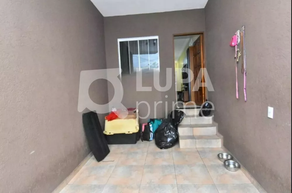 Casa à venda com 2 quartos, 90m² - Foto 4