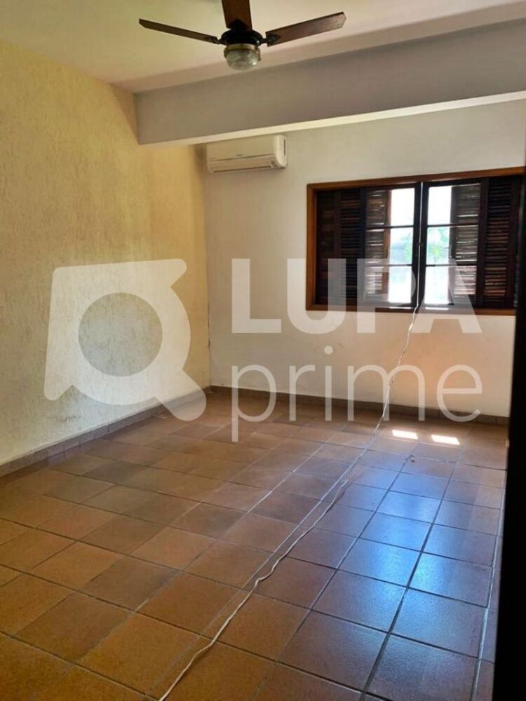 Casa à venda com 2 quartos, 227m² - Foto 5