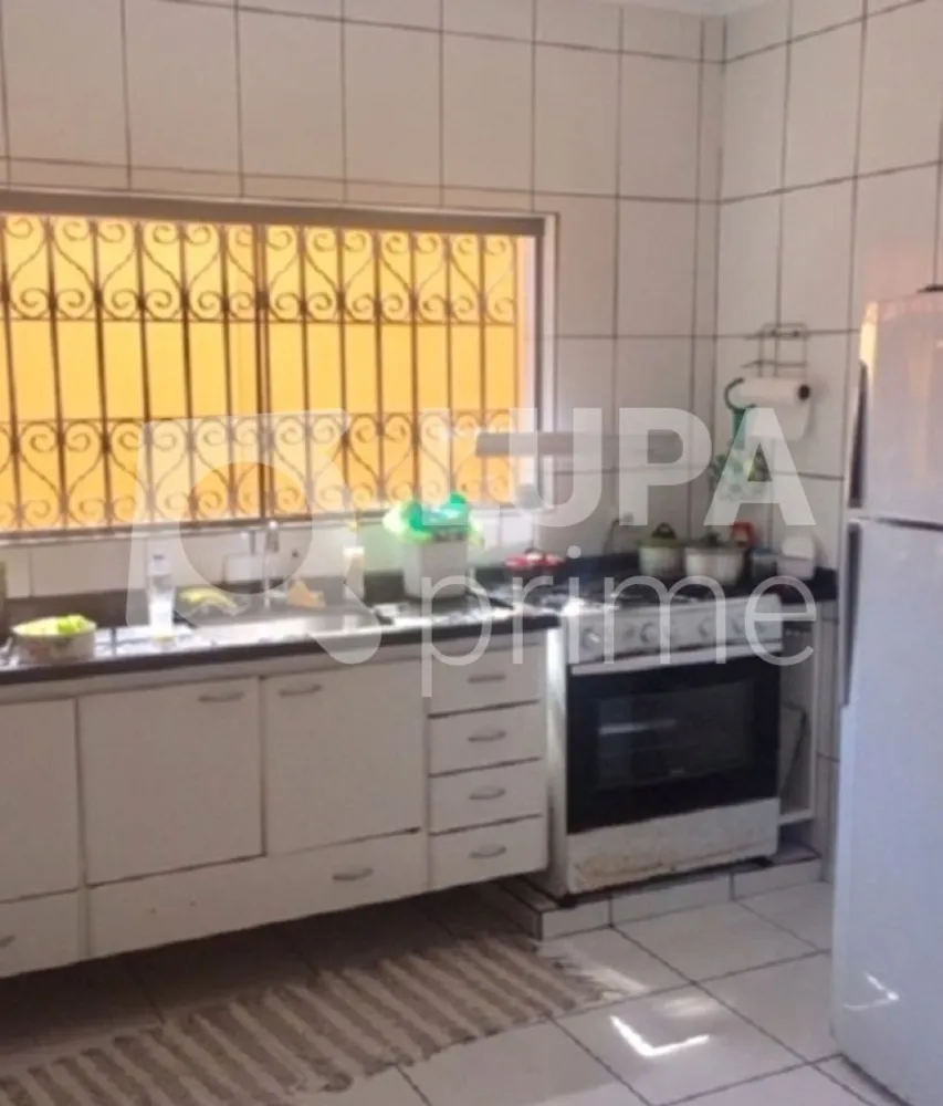 Casa, 3 quartos, 270 m² - Foto 4