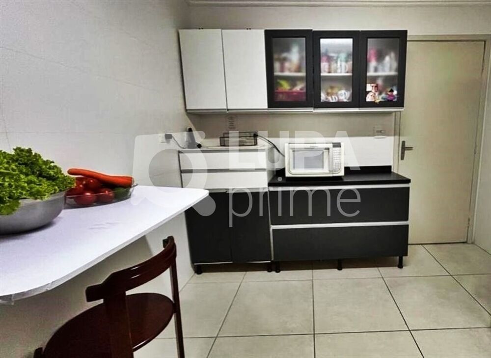 Apartamento à venda com 2 quartos, 72m² - Foto 14