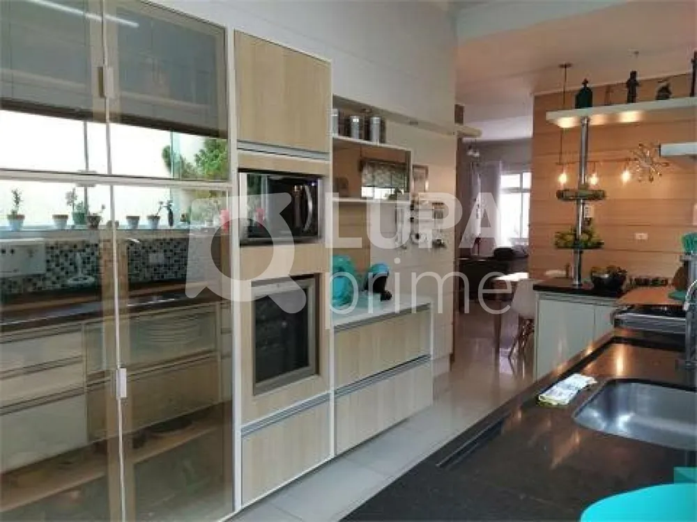 Casa, 3 quartos, 250 m² - Foto 1