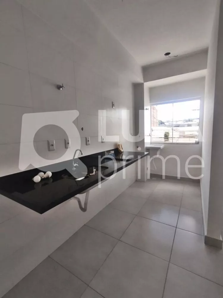 Apartamento à venda com 2 quartos, 56m² - Foto 3