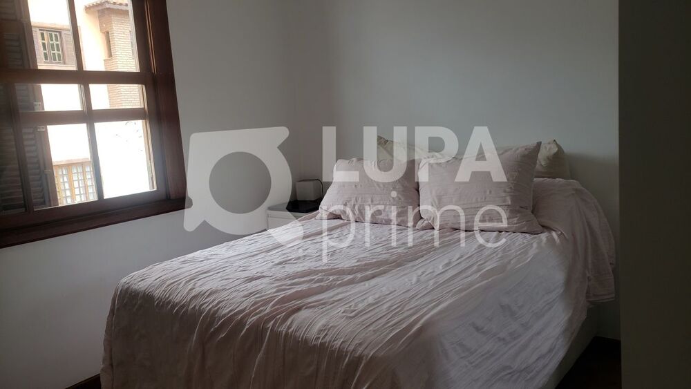 Casa, 3 quartos, 157 m² - Foto 4