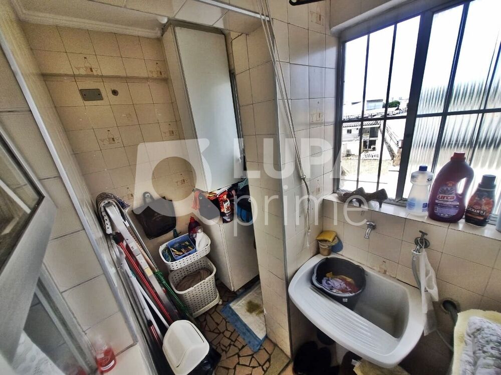 Apartamento à venda com 2 quartos, 63m² - Foto 9