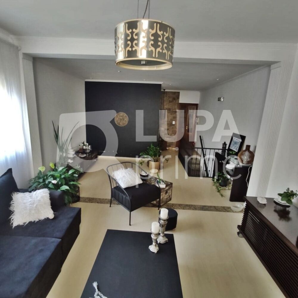 Casa, 5 quartos, 180 m² - Foto 3