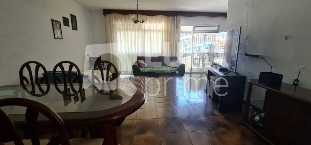 Casa, 3 quartos, 250 m² - Foto 13