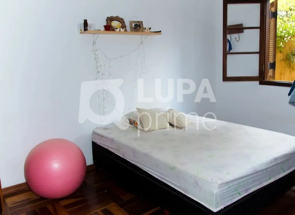 Casa, 4 quartos, 250 m² - Foto 9