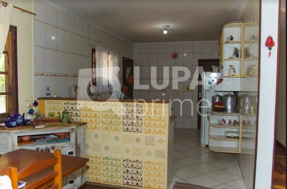 Casa, 4 quartos, 250 m² - Foto 3
