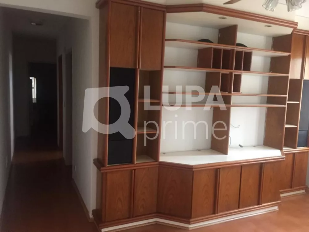 Apartamento à venda com 3 quartos, 80m² - Foto 2