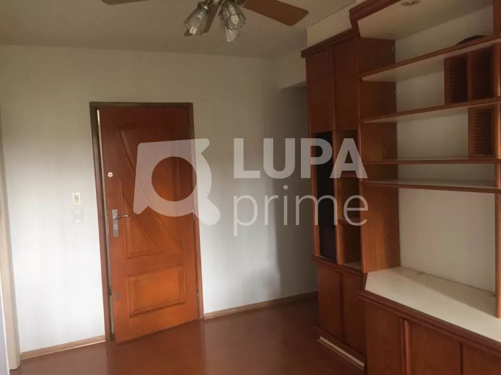 Apartamento à venda com 3 quartos, 80m² - Foto 3