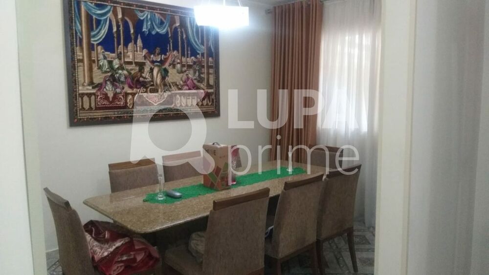 Casa, 5 quartos, 330 m² - Foto 1