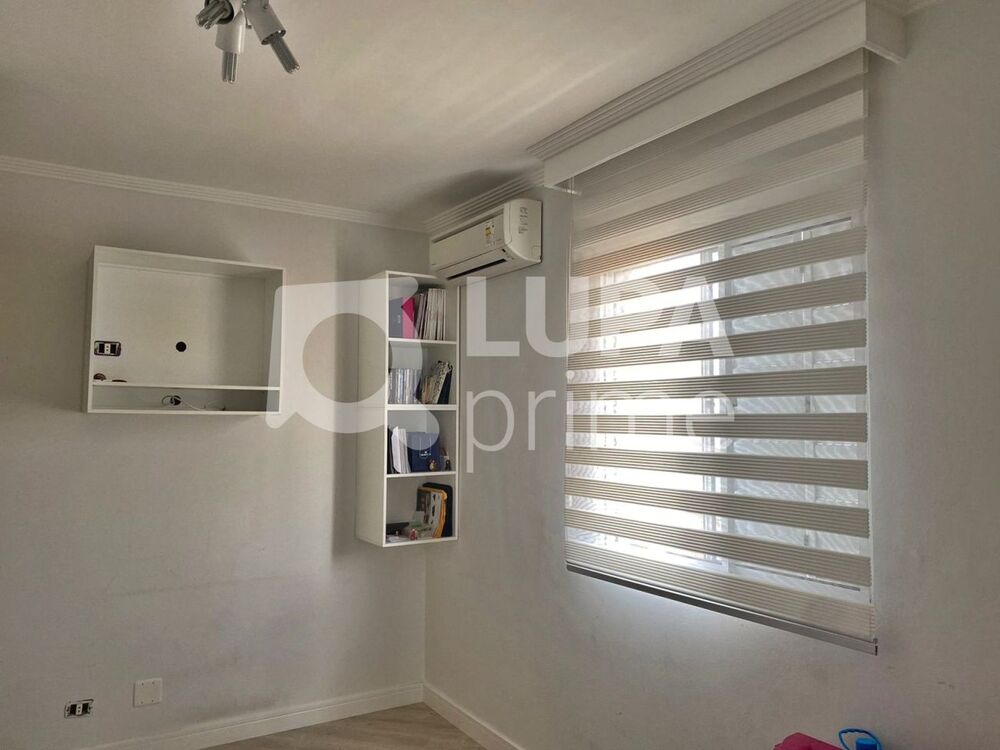 Casa, 3 quartos, 206 m² - Foto 4
