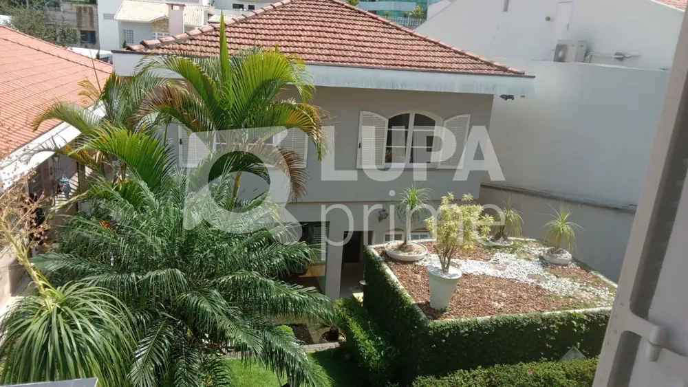 Casa, 4 quartos, 359 m² - Foto 1