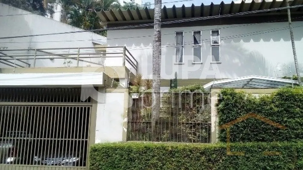 Casa, 3 quartos, 248 m² - Foto 2