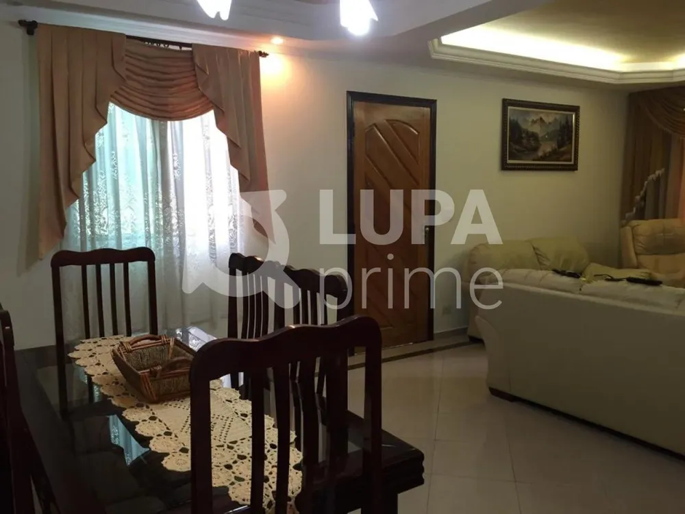 Casa, 3 quartos, 215 m² - Foto 8