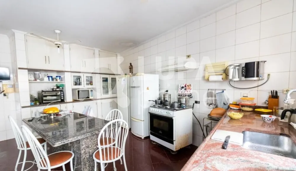 Casa, 3 quartos, 250 m² - Foto 10