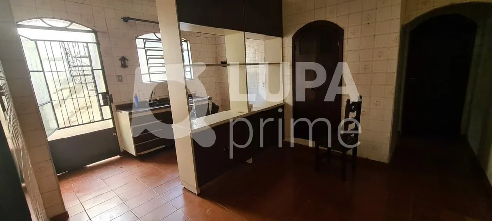 Casa, 3 quartos, 228 m² - Foto 1