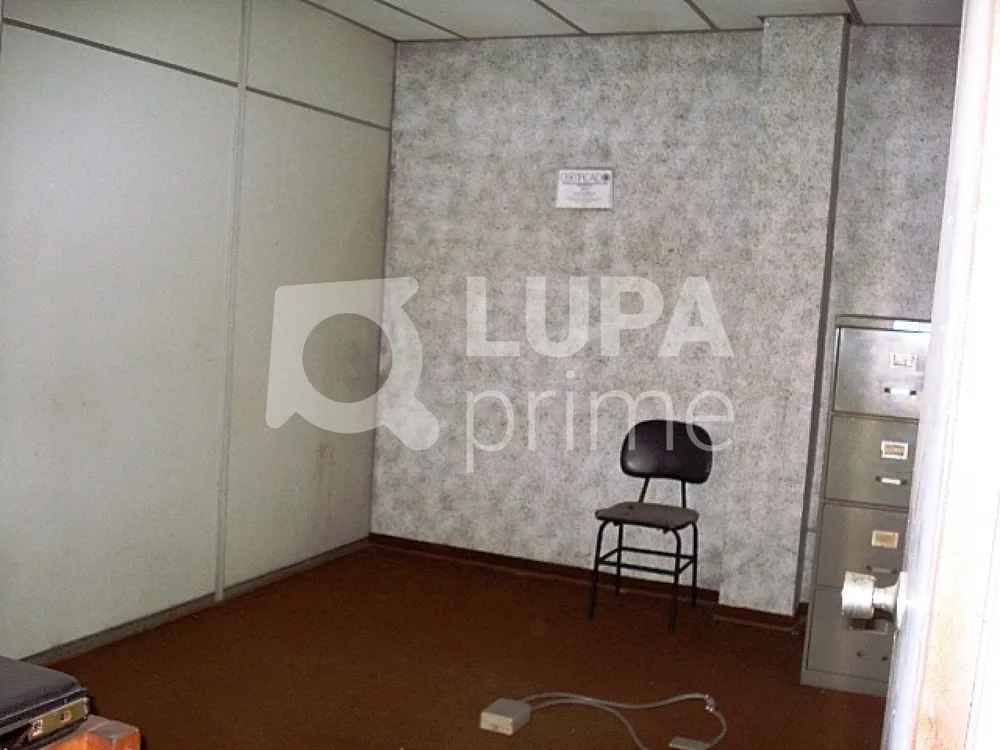 Depósito-Galpão, 2600 m² - Foto 1