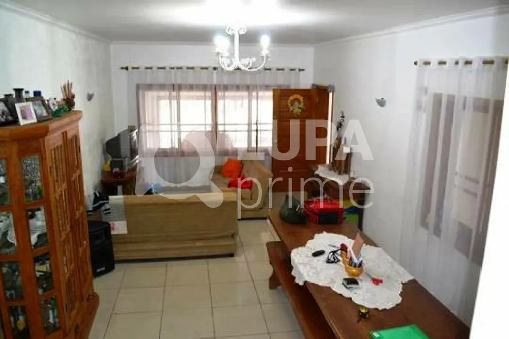 Casa, 3 quartos, 247 m² - Foto 1