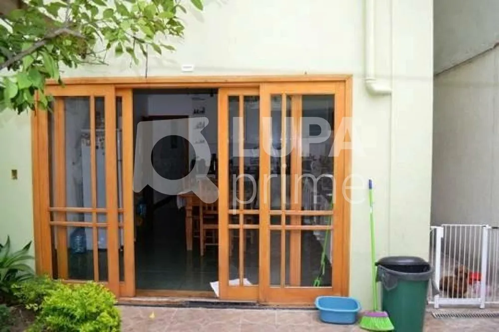 Casa, 3 quartos, 247 m² - Foto 1