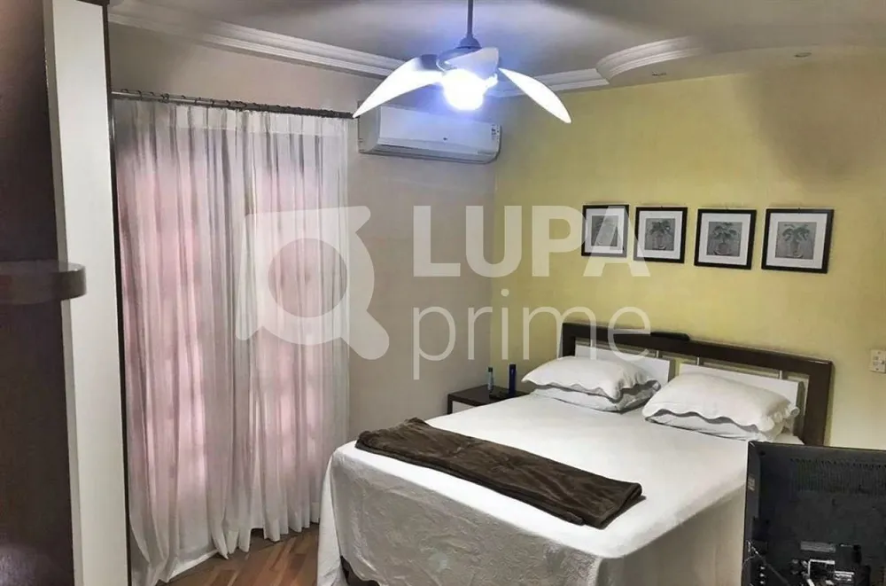Casa, 3 quartos, 210 m² - Foto 9