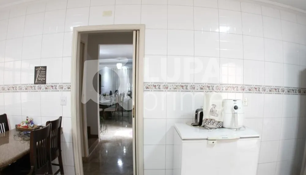 Casa, 3 quartos, 250 m² - Foto 16