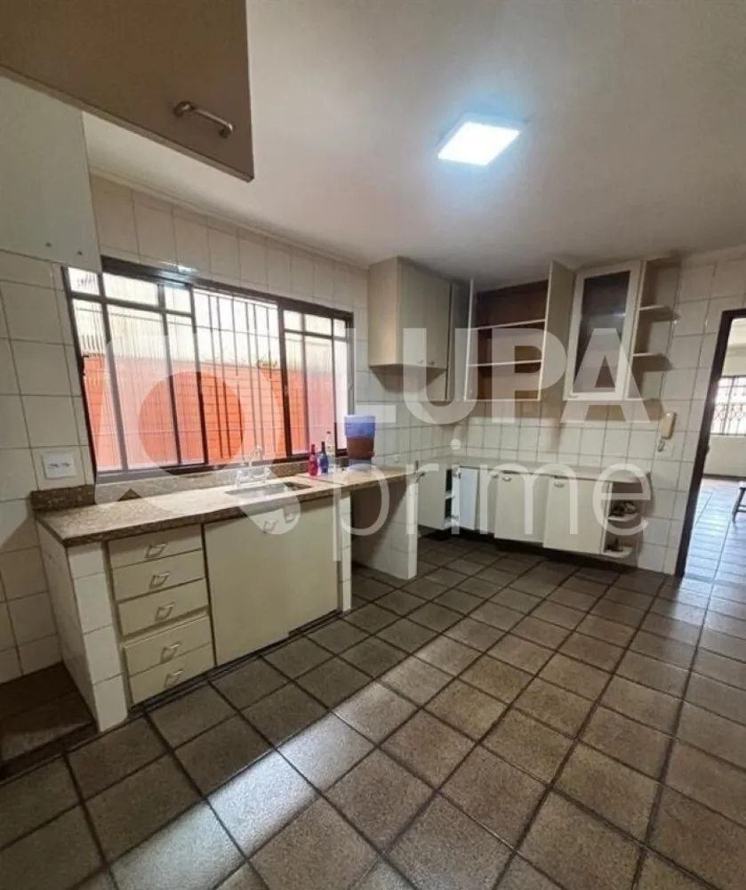 Casa, 3 quartos, 152 m² - Foto 3