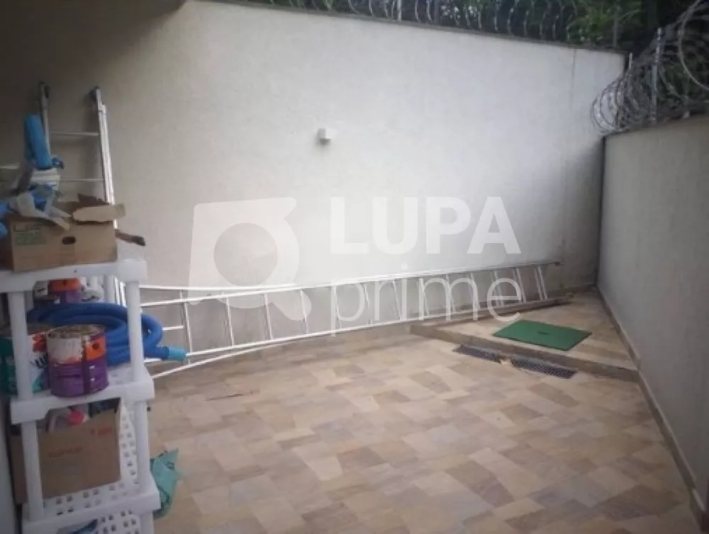 Casa à venda com 4 quartos, 550m² - Foto 12