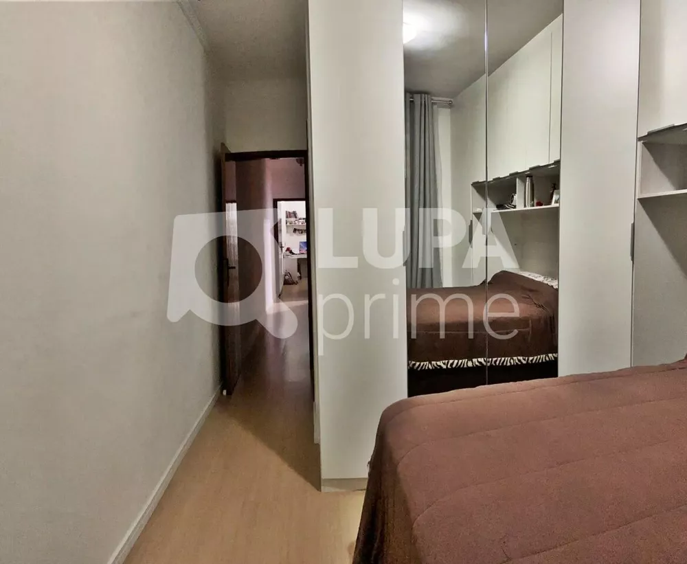 Casa à venda com 3 quartos, 138m² - Foto 2