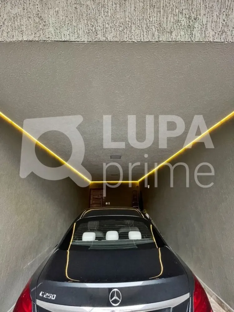 Casa, 3 quartos, 182 m² - Foto 2