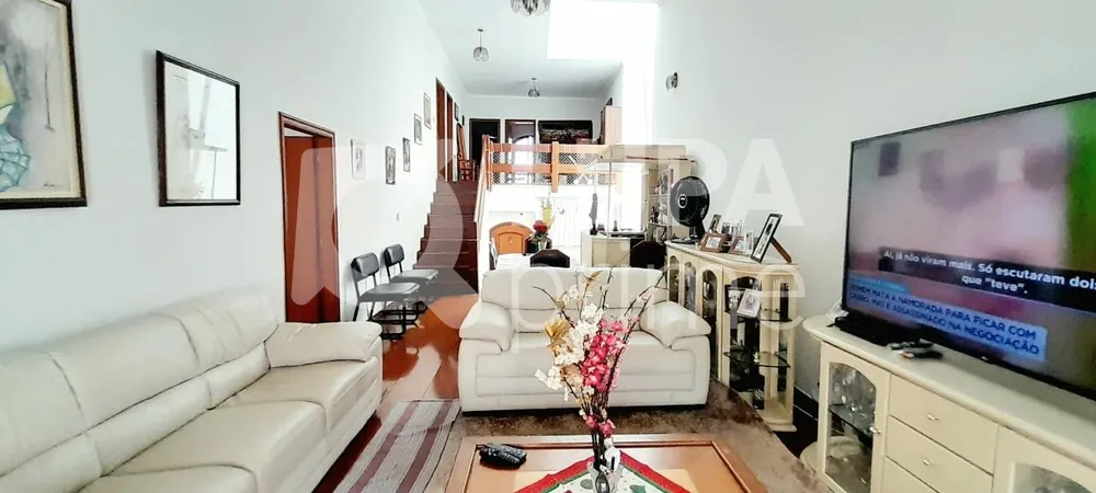 Casa, 3 quartos, 354 m² - Foto 3