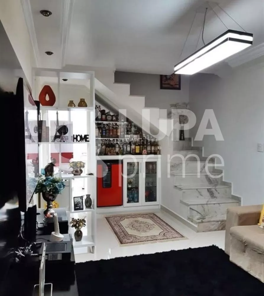 Casa à venda com 3 quartos, 79m² - Foto 1