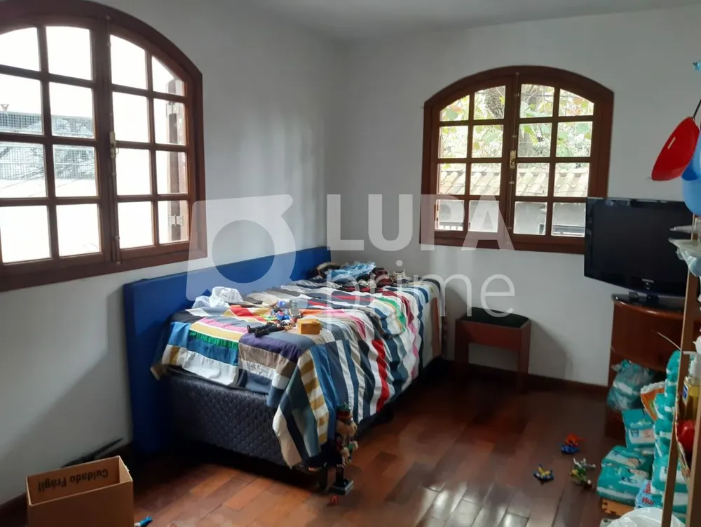 Casa, 4 quartos, 250 m² - Foto 2