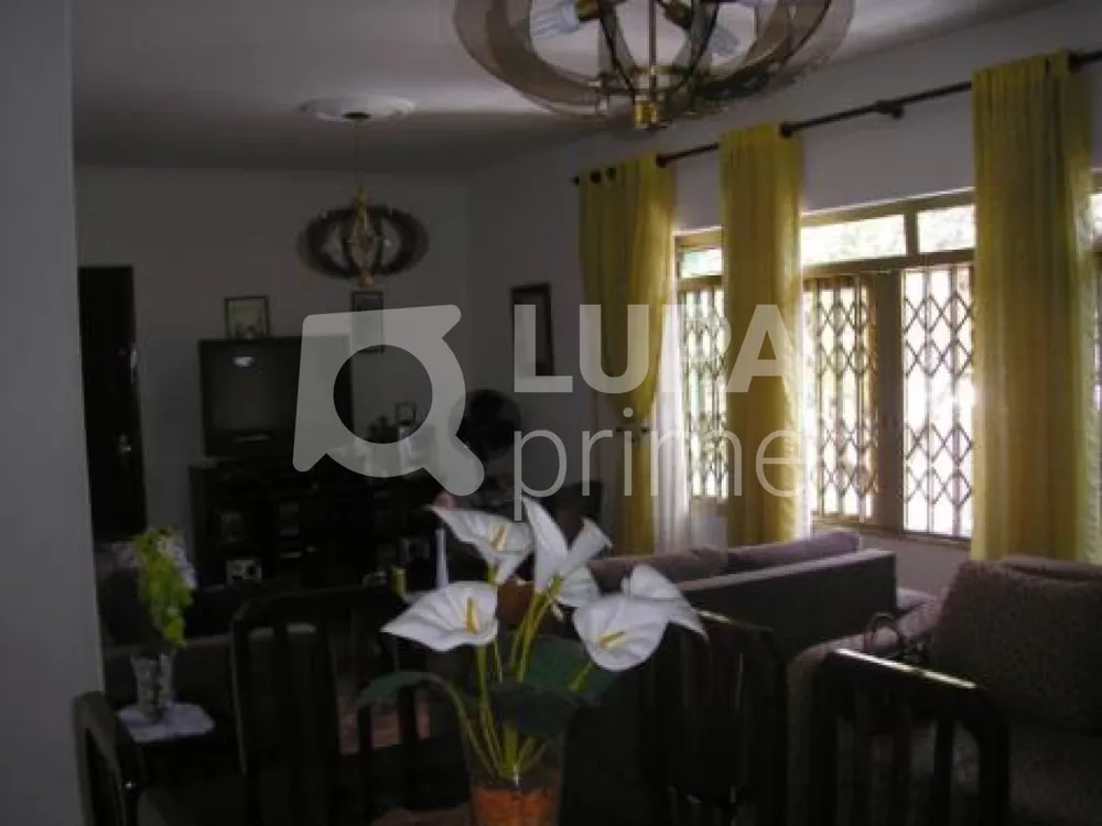 Casa, 3 quartos, 250 m² - Foto 2