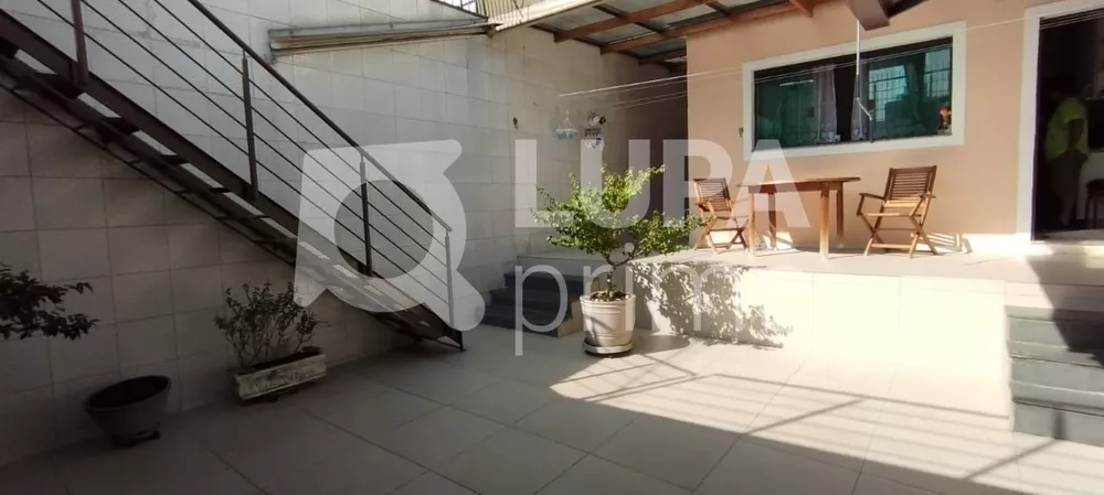 Casa à venda com 3 quartos, 175m² - Foto 7