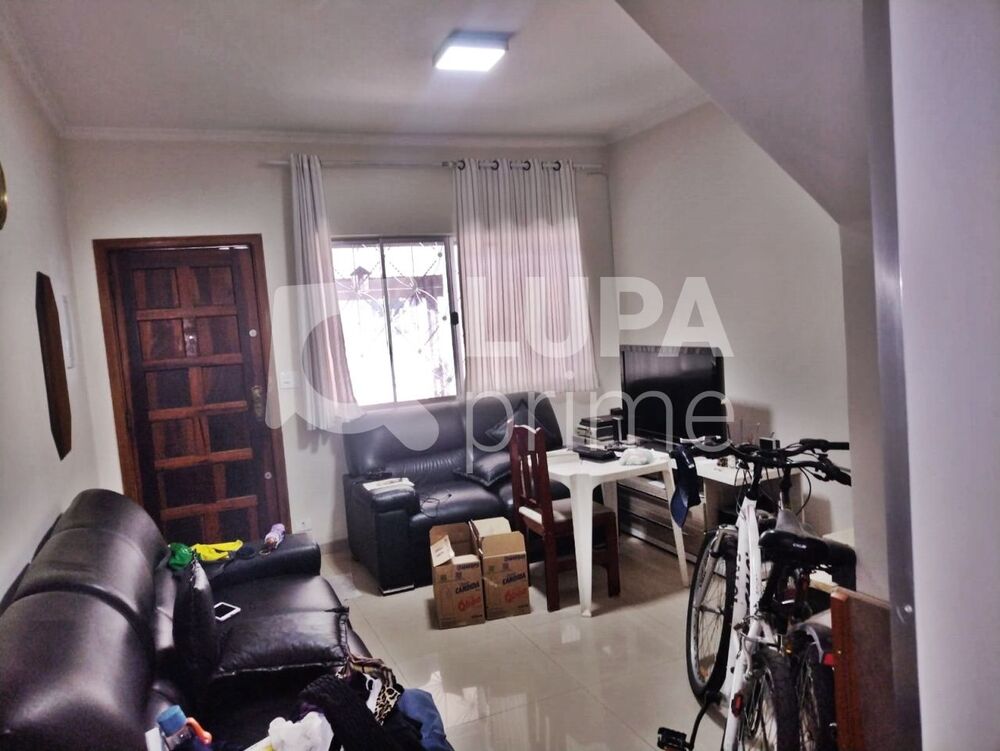 Casa à venda com 2 quartos, 88m² - Foto 1