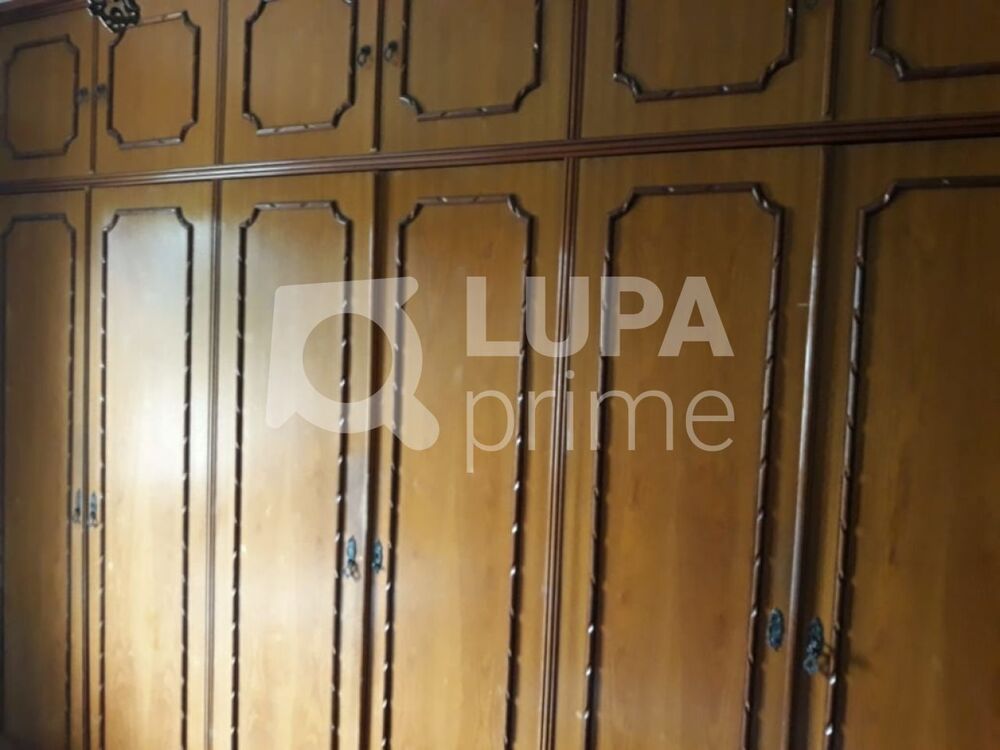Casa à venda com 3 quartos, 350m² - Foto 3